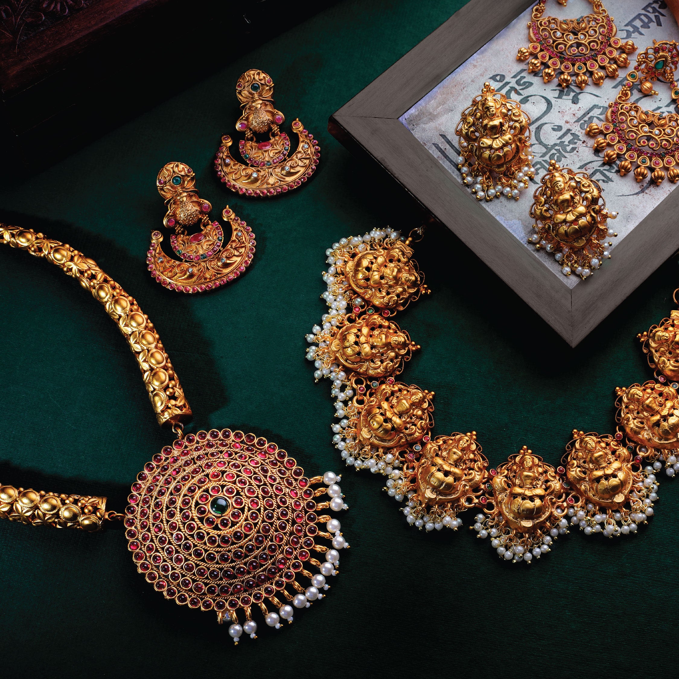 https://www.rubans.in/collections/antique-jewellery