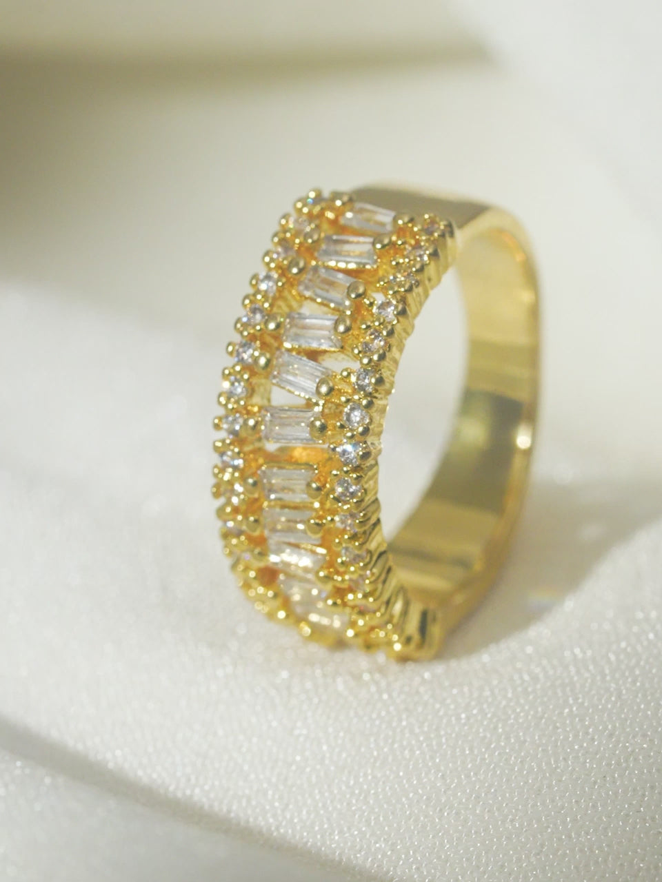 Rubans 18K Gold-Plated Baguette Zircons Studded Finger Ring