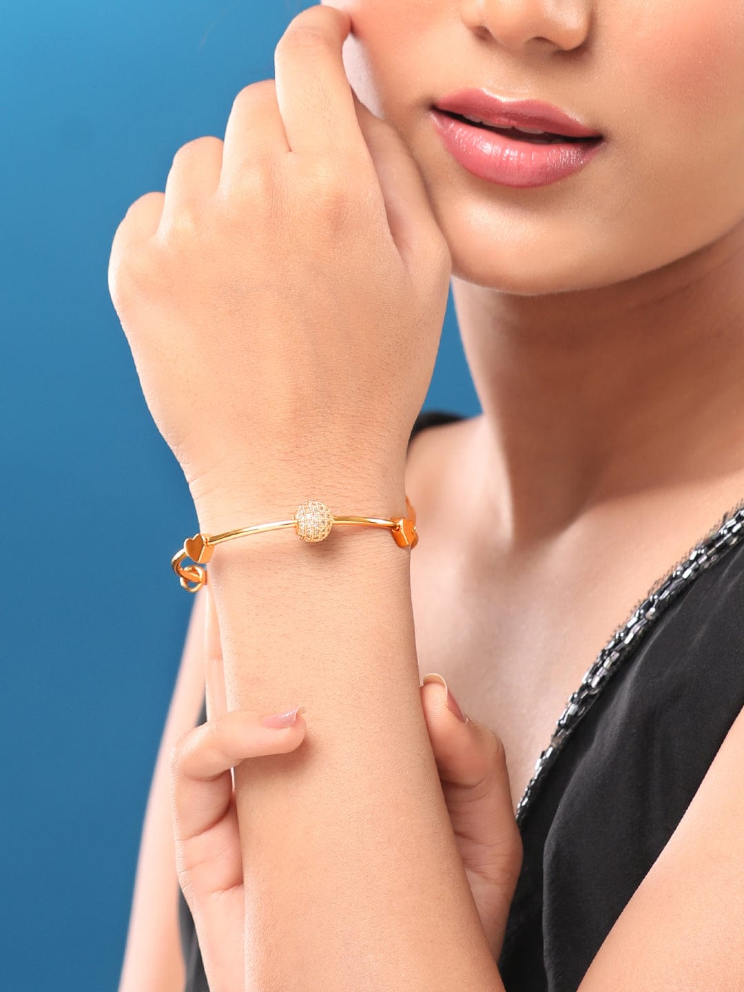 Rubans 18K Gold plated zirconia beaded heart charm adjustable minimal bracelet Bangles & Bracelets