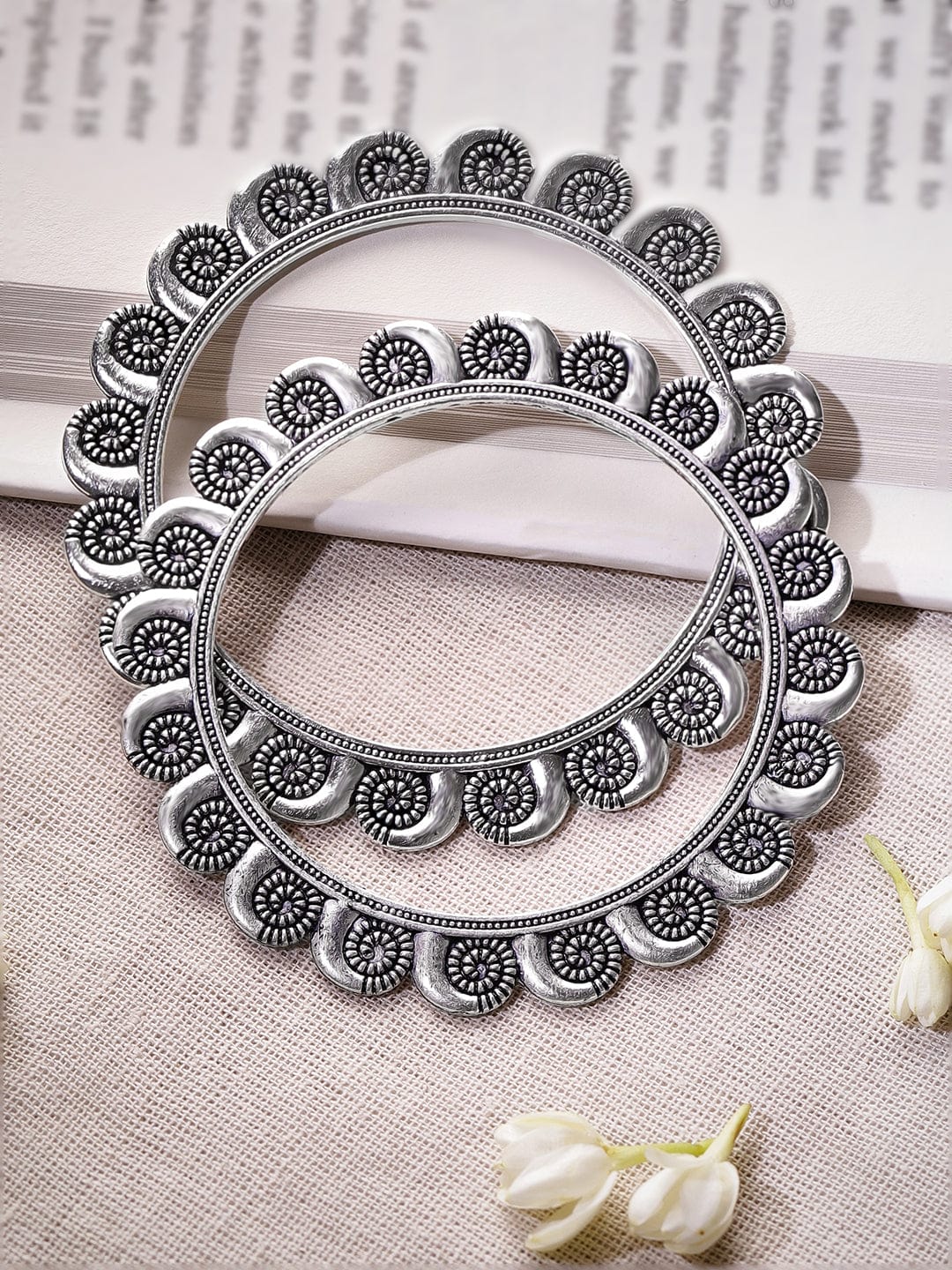 Rubans Set of 2 Artisan-Crafted Oxidized Silver plated Bangles Bangles & Bracelets