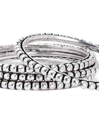 Rubans Set Of 4 Oxidised Silver-Plated Handcrafted Bangles Bangles &amp; Bracelets