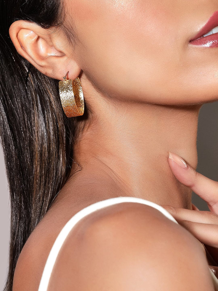 Rubans Voguish Gold-Plated Contemporary Hoop Earrings Earrings