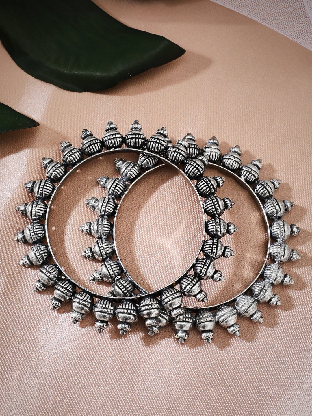 Rubans Women Set of 2 Oxidised Silver-Plated Bangles Bangles & Bracelets